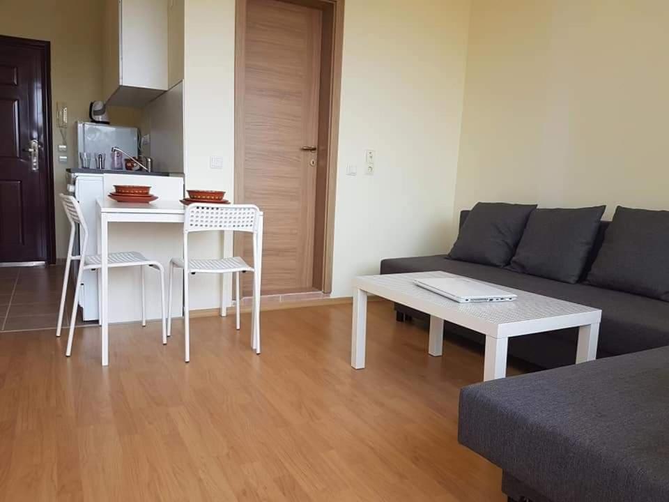 Holiday Fort Golf Club - Premium Apartments ซันนีบีช ภายนอก รูปภาพ