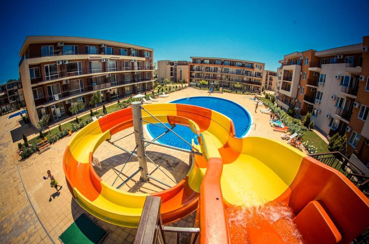 Holiday Fort Golf Club - Premium Apartments ซันนีบีช ภายนอก รูปภาพ