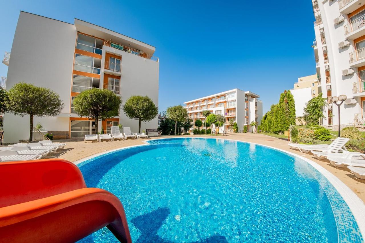 Holiday Fort Golf Club - Premium Apartments ซันนีบีช ภายนอก รูปภาพ