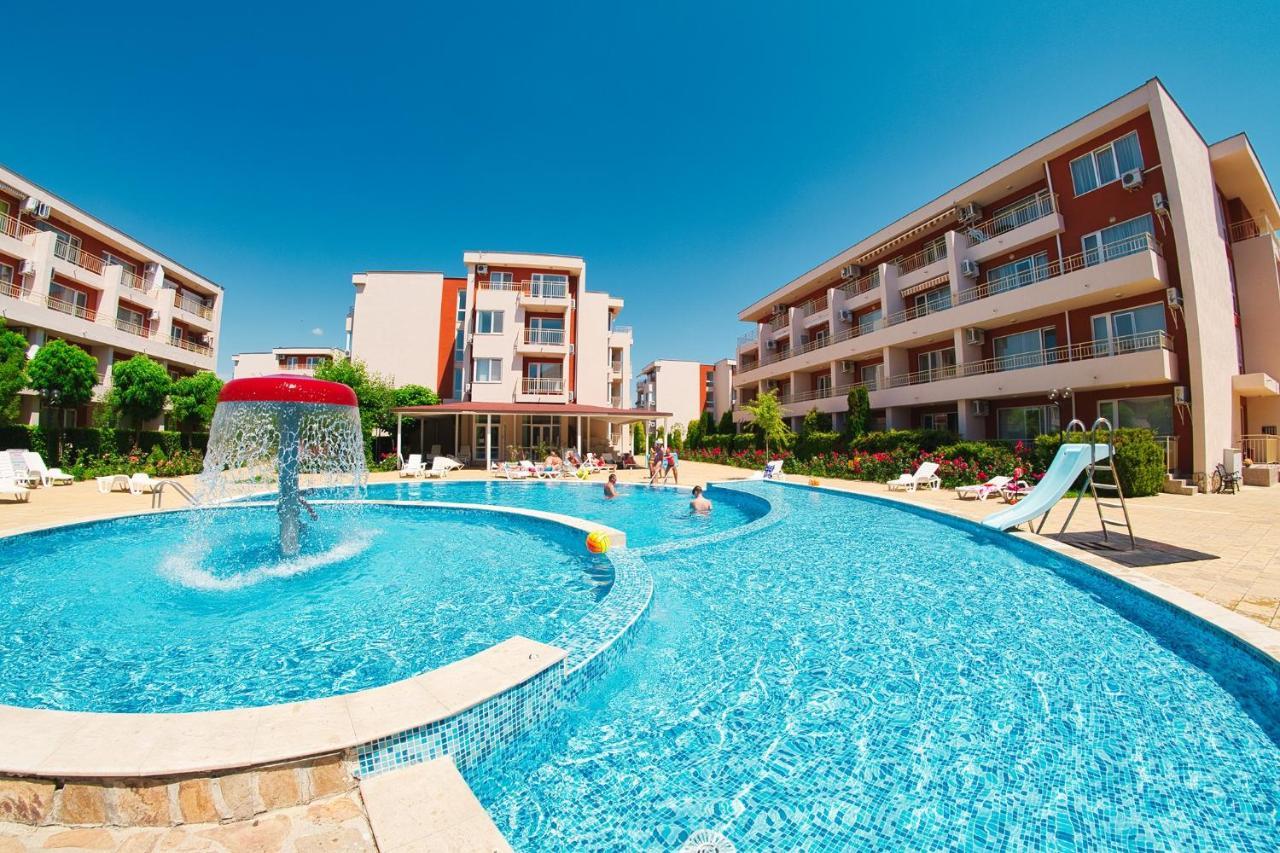 Holiday Fort Golf Club - Premium Apartments ซันนีบีช ภายนอก รูปภาพ