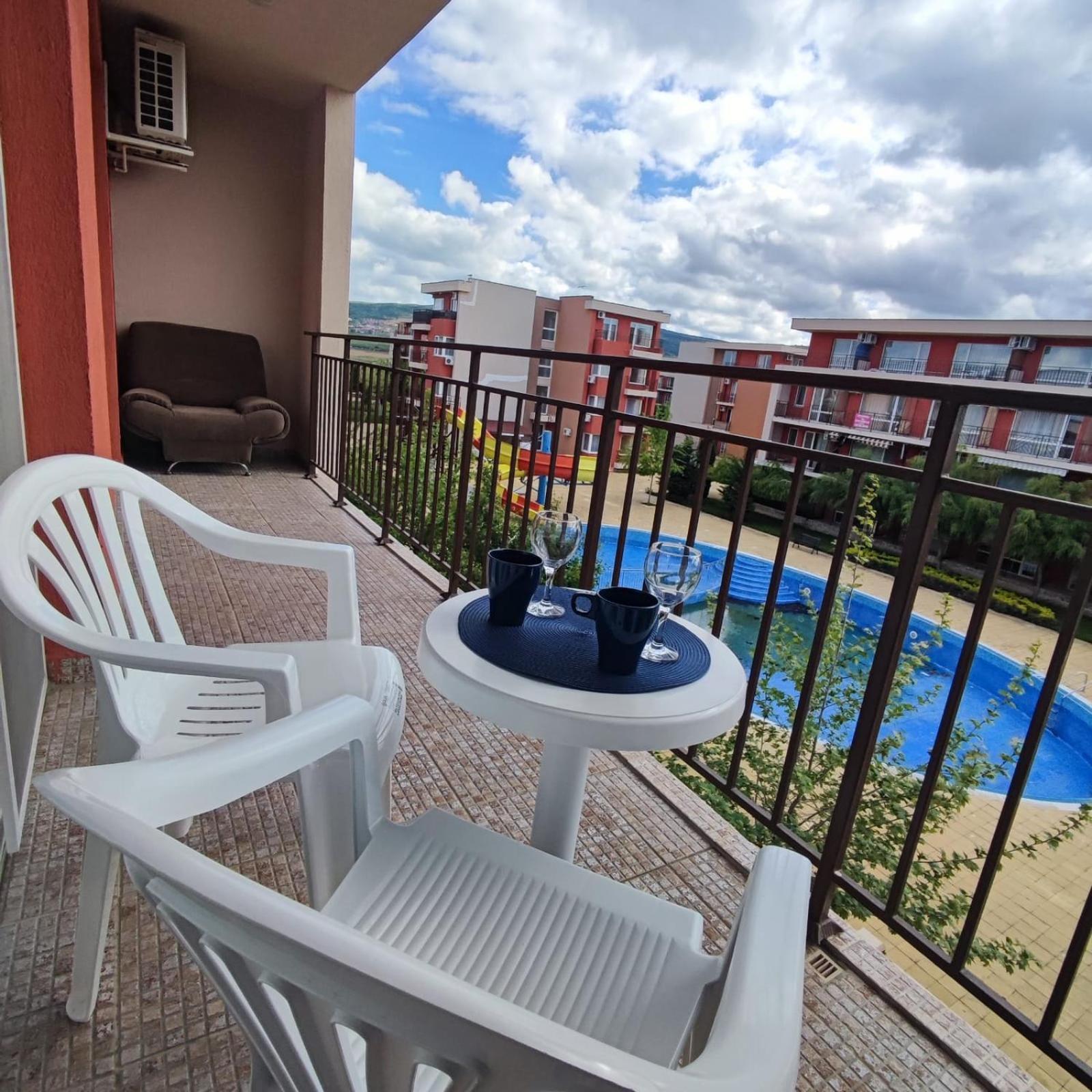 Holiday Fort Golf Club - Premium Apartments ซันนีบีช ภายนอก รูปภาพ